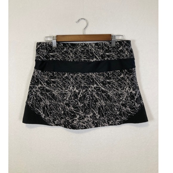 Prince Womens Black White Abstract Print Tennis Skort Size M Built-in Shorts - Picture 2 of 9